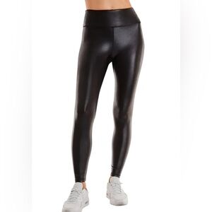 Noli Yoga NWT Size Small Leggings! 🖤